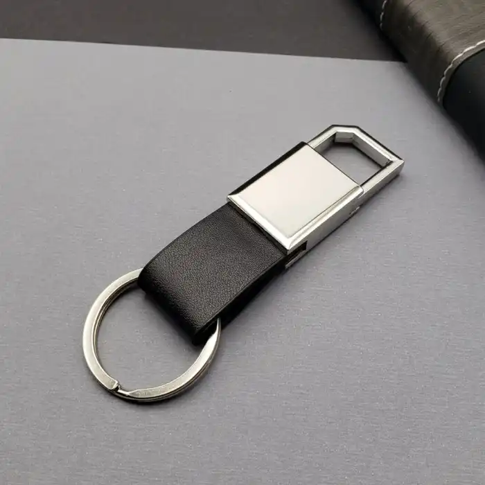 Deri Siyah Gümüş Metal Anahtarlık