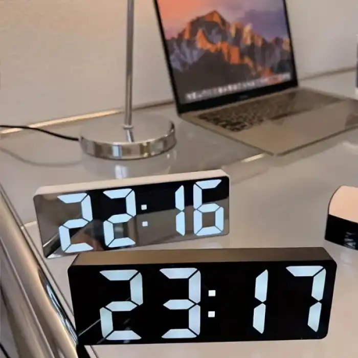 Dijital Sese Duyarlı Alarmlı Masa Saati