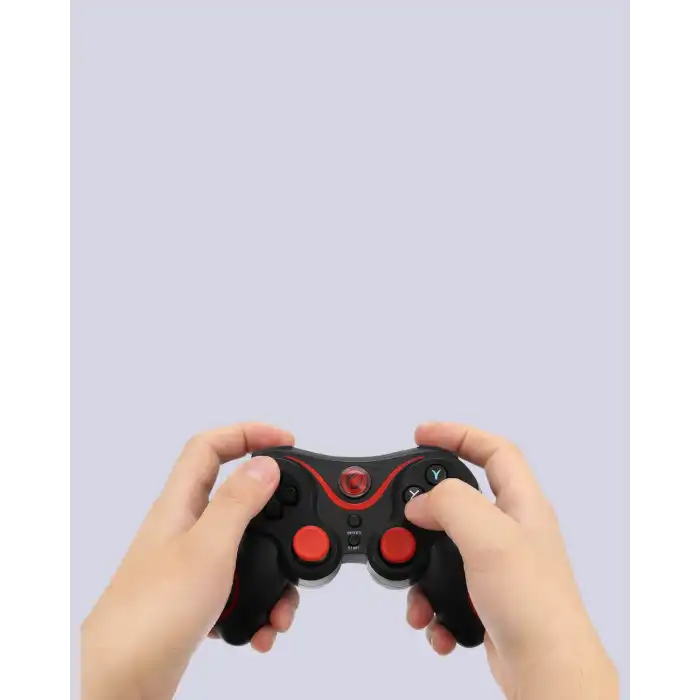 Ergonomik Tasarımlı Çok Yönlü Wireless Gamepad