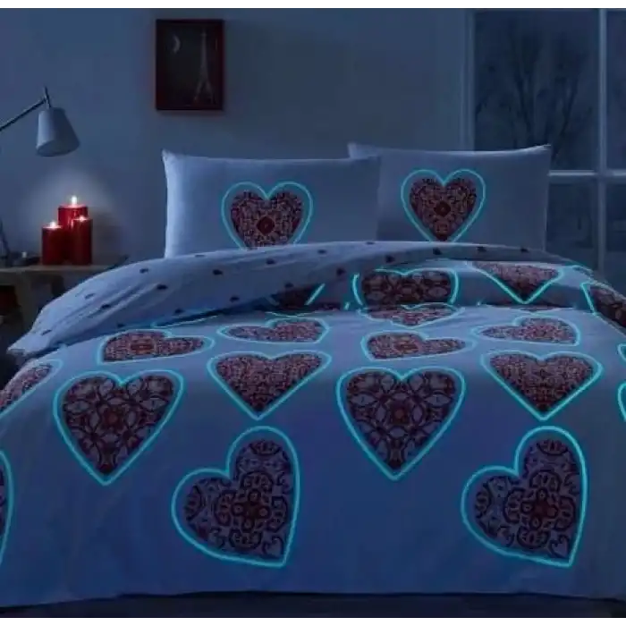 Glow Parlayan Çift Kişilik Nevresim Takımı Cordelia Kırmızı