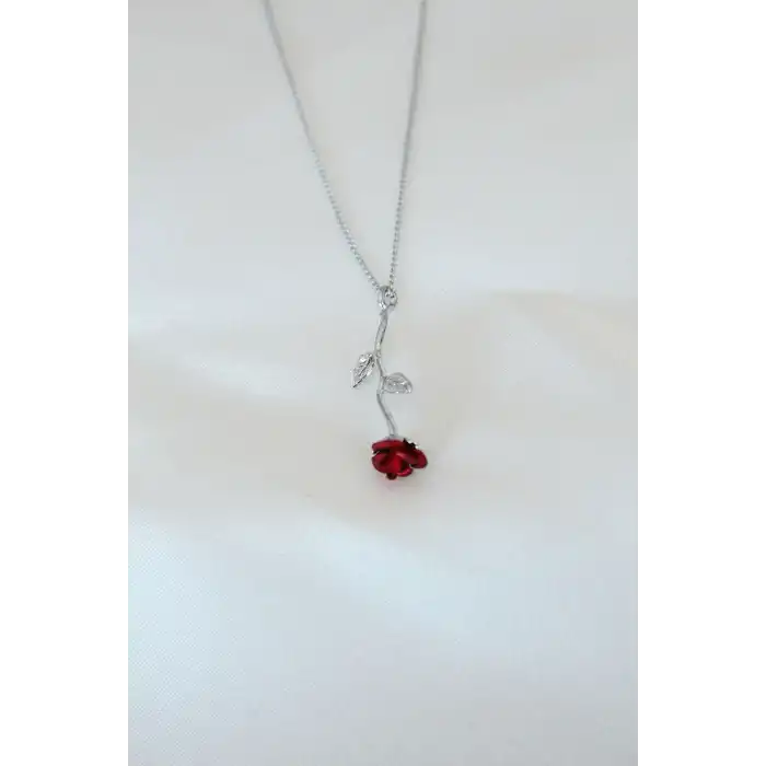 Gümüş Kaplama Kırmızı Gül Figürlü Kadın Kolye