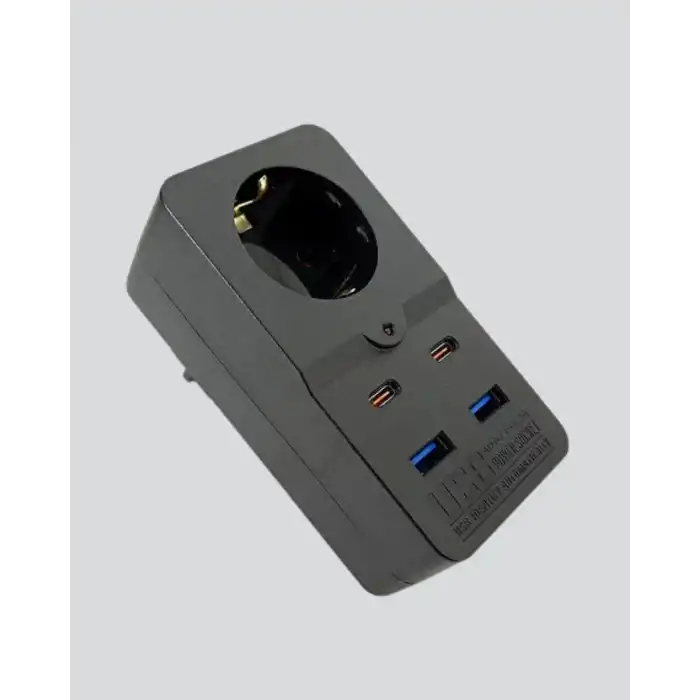Isıya Dayanıklı Pc Gövdeli Akım Korumalı Priz 4 Usb