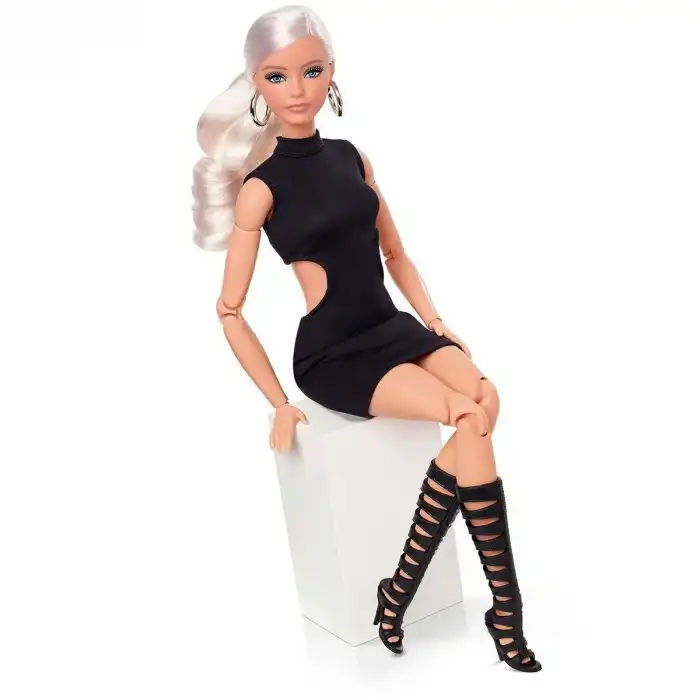 JBH71 Barbie Basics İkonik Koleksiyon Bebekler - Sarışın