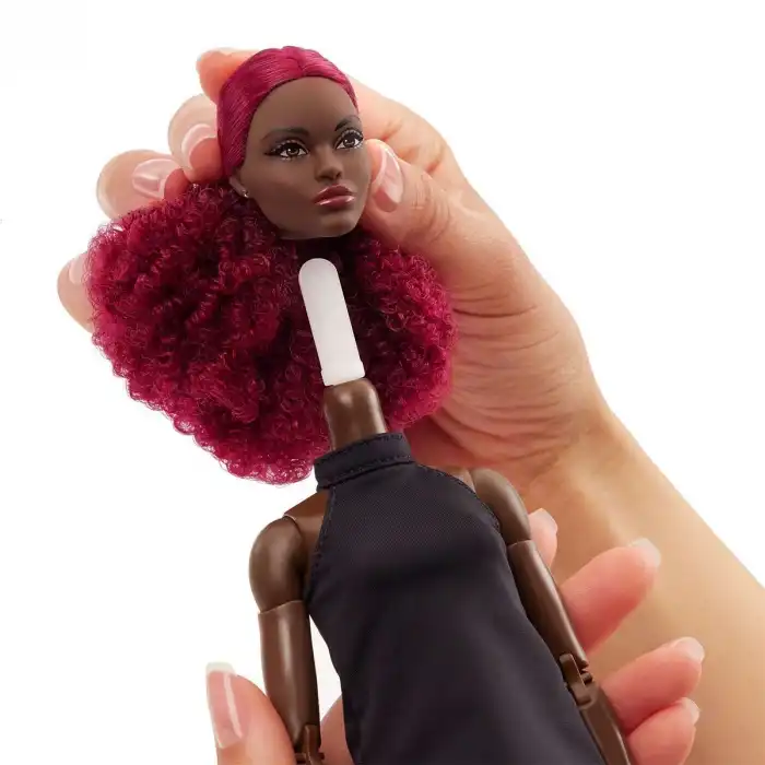 JBH75 Barbie Basics İkonik Koleksiyon Bebekler - Kumral