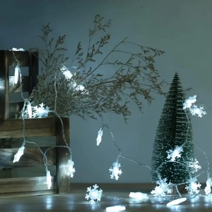 Kar Tanesi Tasarımlı 20 LED USB Aydınlatma