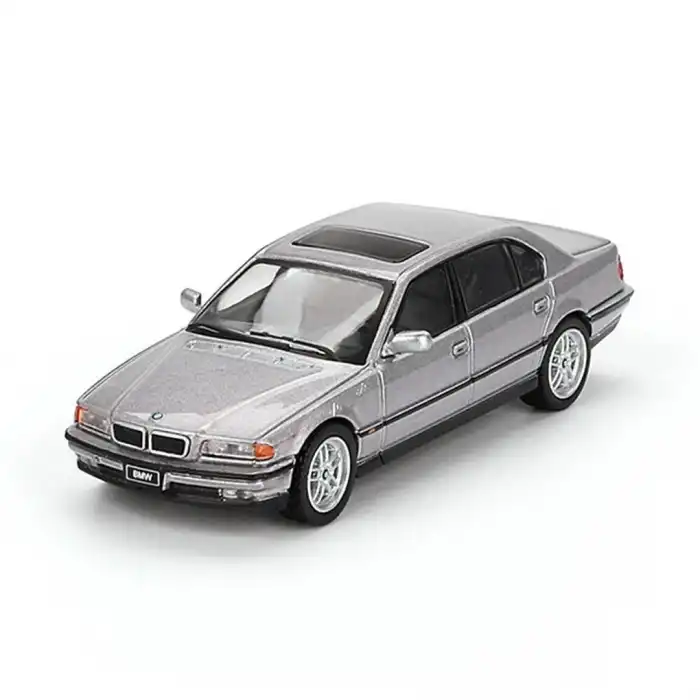 Mini GT 1/64 BMW 750IL Aspen Silver Metallic - Blister Paket
