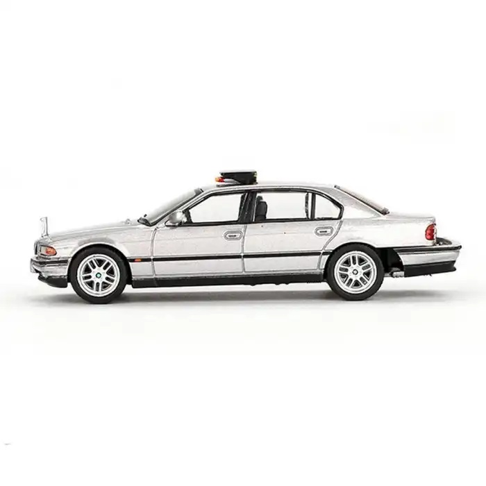 1/64 BMW 750IL Tomorrow Never Dies Blister Paket