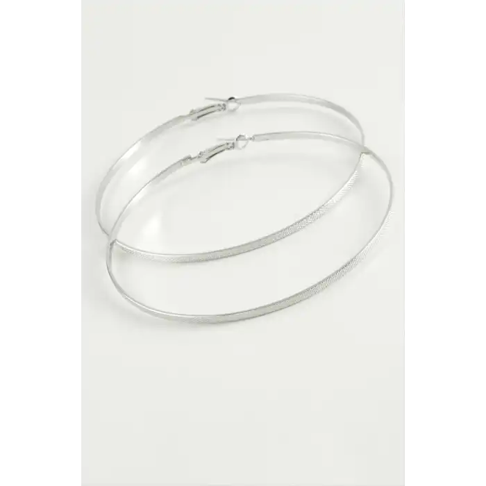 Noktalı Metal Halka Küpe 8-10 cm