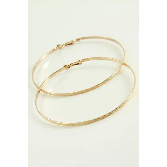 Noktalı Metal Halka Küpe 8 cm