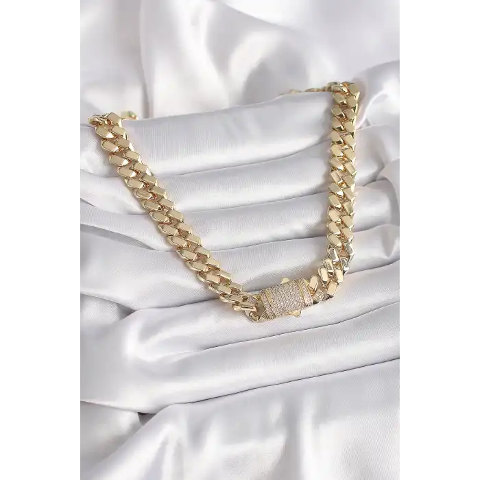 Pirinç Gold Renk VIP Exclusive Seri Gurmet Model Kadın Kolye