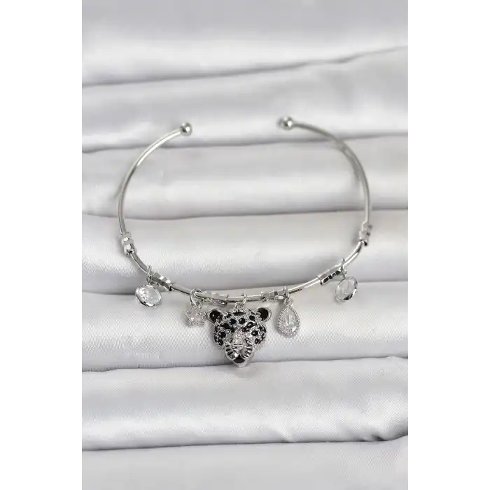 Pirinç Gümüş Renk Leopar Detaylı Charmlı Kadın Bileklik