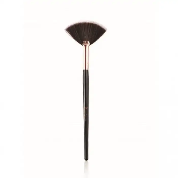 Siyah Yelpaze Highlighter Fırçası 576