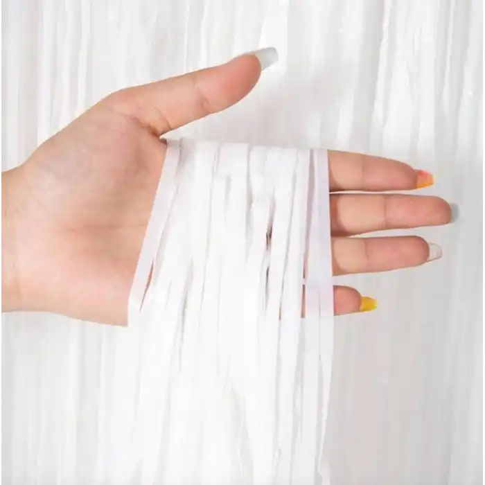 Soft Beyaz Renk Duvar ve Kapı Perdesi