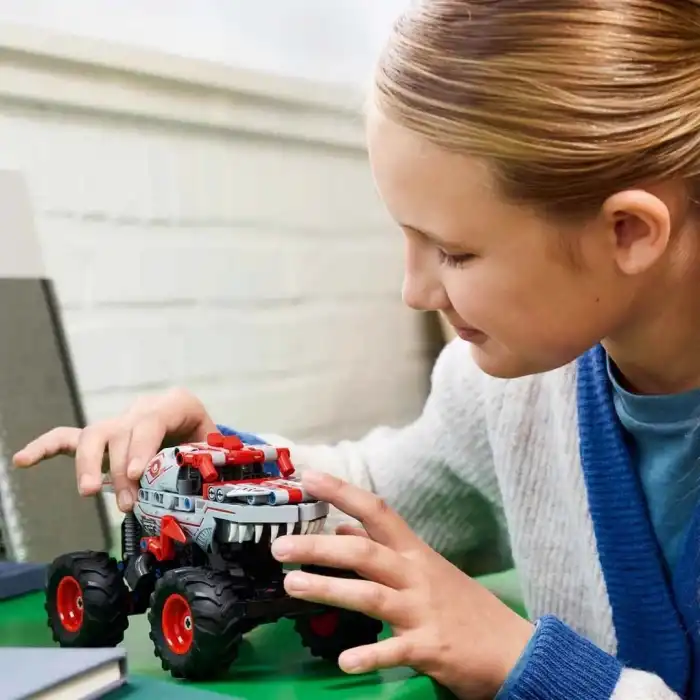 Technic Monster Jam ThunderROARus Çek-Bırak 42200
