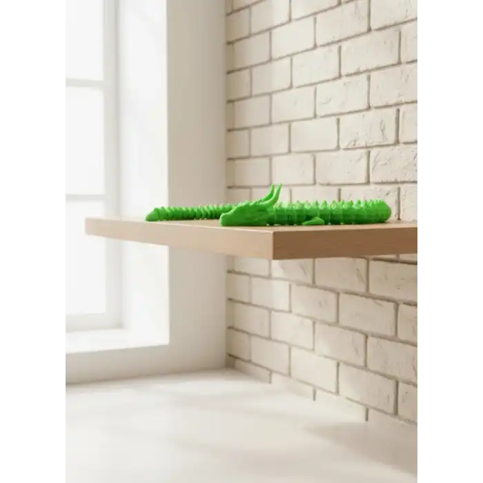 Yeşil Hareketli Ejderha Figürü Esnek Gövdeli Fantastik Dekor 60 cm