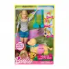 Bebek Ve Tuvalet Eğitimindeki Köpeği
