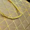 Gold Geometrik Desenli Orta Boy Karton Hediye Çantası