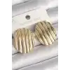 Pirinç Gold Renk İşlemeli Daire Plaka Model Kadın Küpe