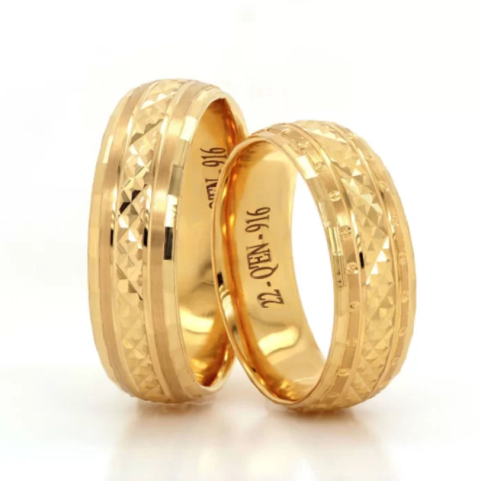 Yellow Gold Crystal Dot Patterned Wedding Ring For Set