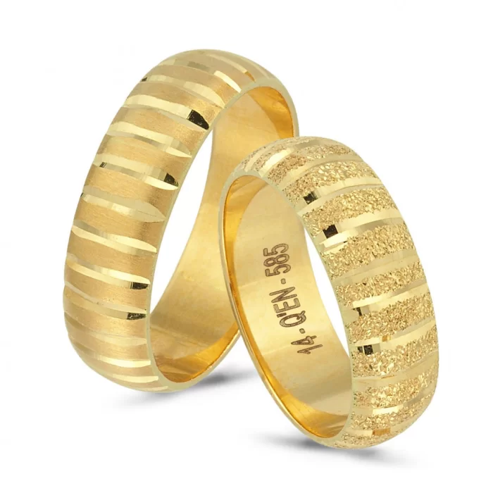 Yellow Gold Shiny Vertical Striped Sandblasted Wedding Band For Women