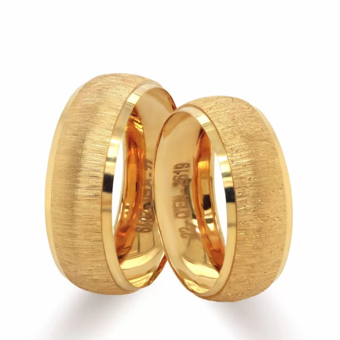 22k Gold Vertical Brush Patterned Wedding Ring For Men