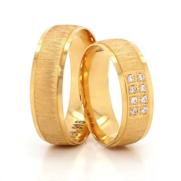 Gold Eight Stones Embroidered Wedding Ring Set