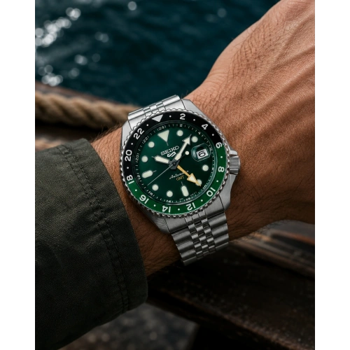 Seiko 5 Sports GMT SSK035K Otomatik Erkek Kol Saati
