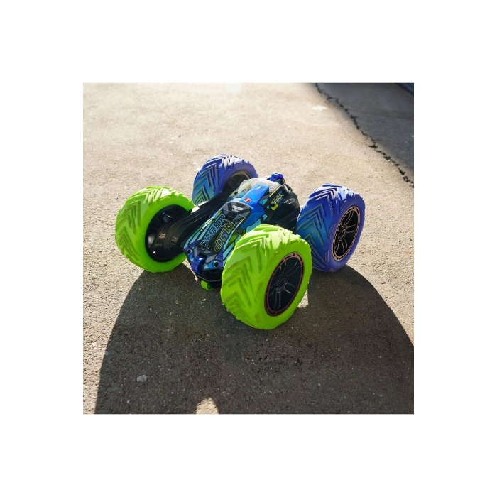 Nessiworld 201105010 RC Dickie Uzaktan Kumandalı Akrobatik Cyber Flip Araç