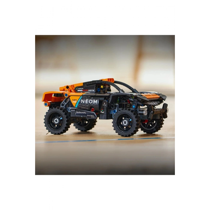 ® Technic NEOM McLaren Extreme E Race Car 42166 - 7+ Çocuklar için Oyuncak Model Yapım Seti (252P)