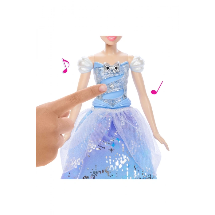 Sihirli Balo Elbiseli Cinderella Bebek, Işıklı ve sesli elbisesi ile filmden ilham alan bebek JBF94