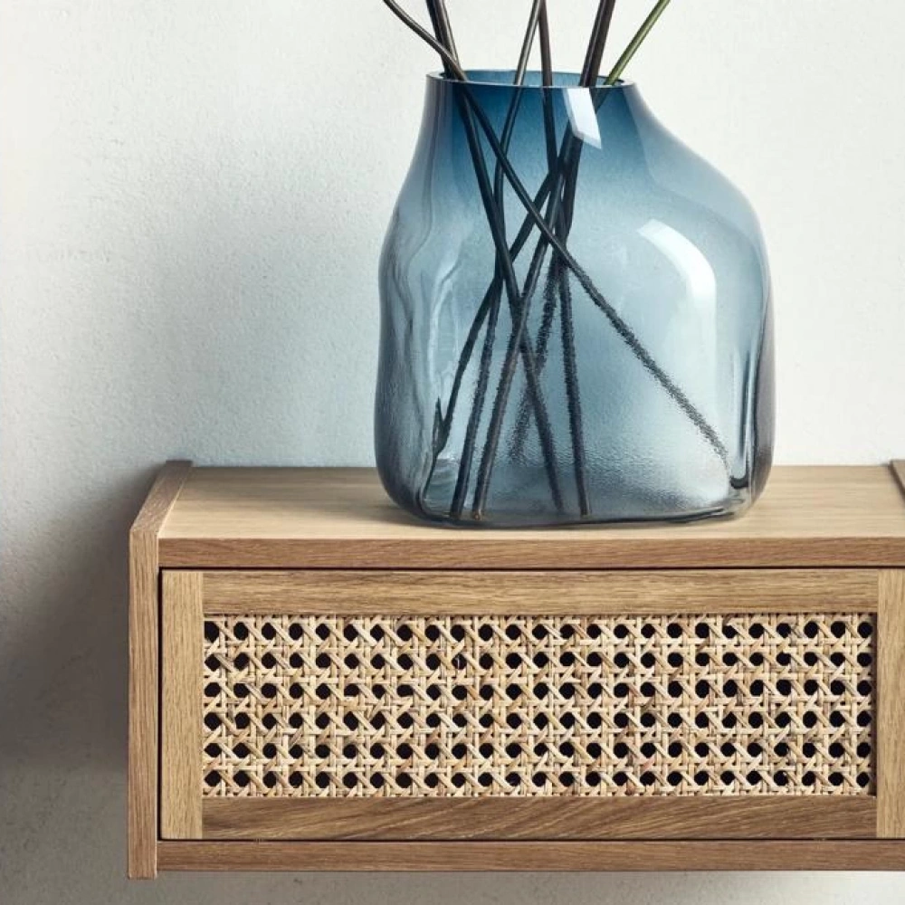 Ahşap masif doğal hazeran detaylı uçan komodin