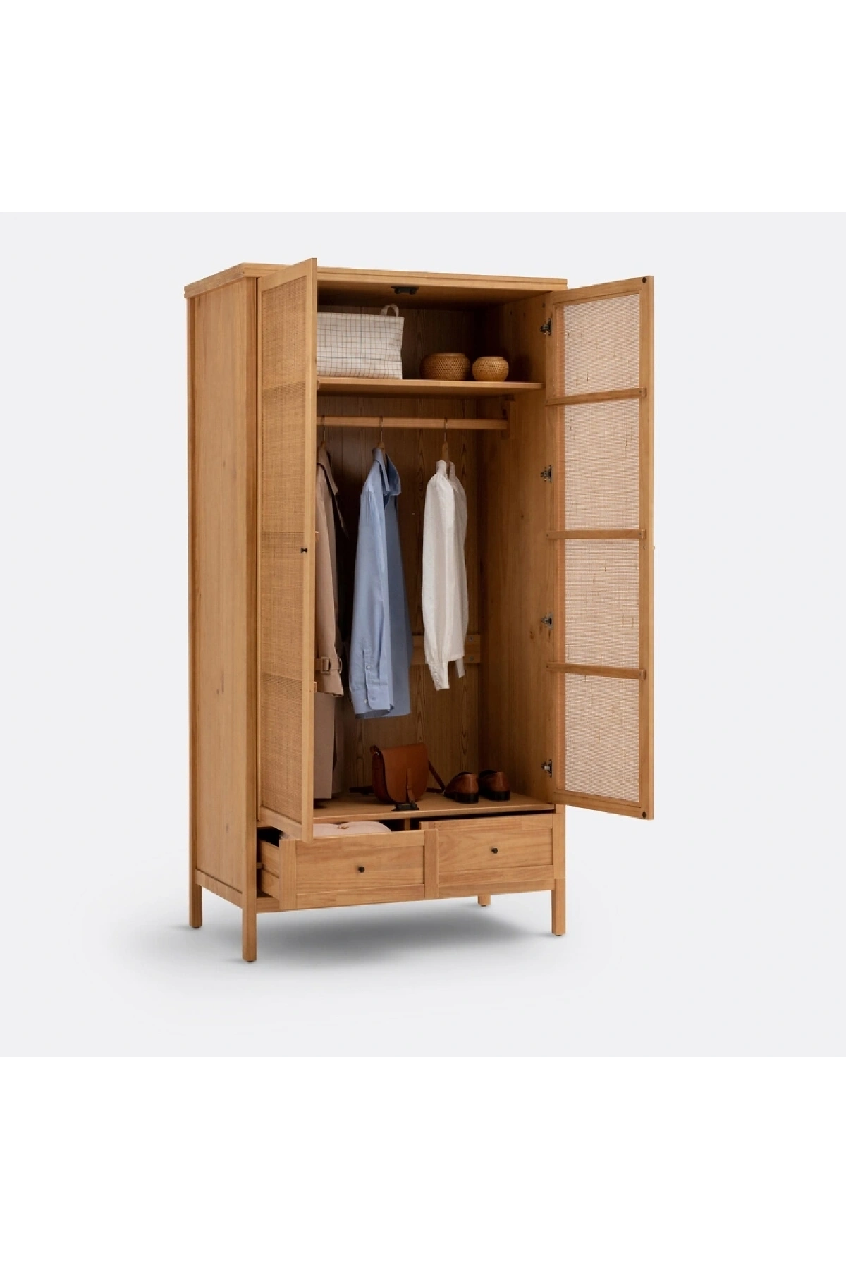 Altea Rattan Detaylı Masif Gardırop