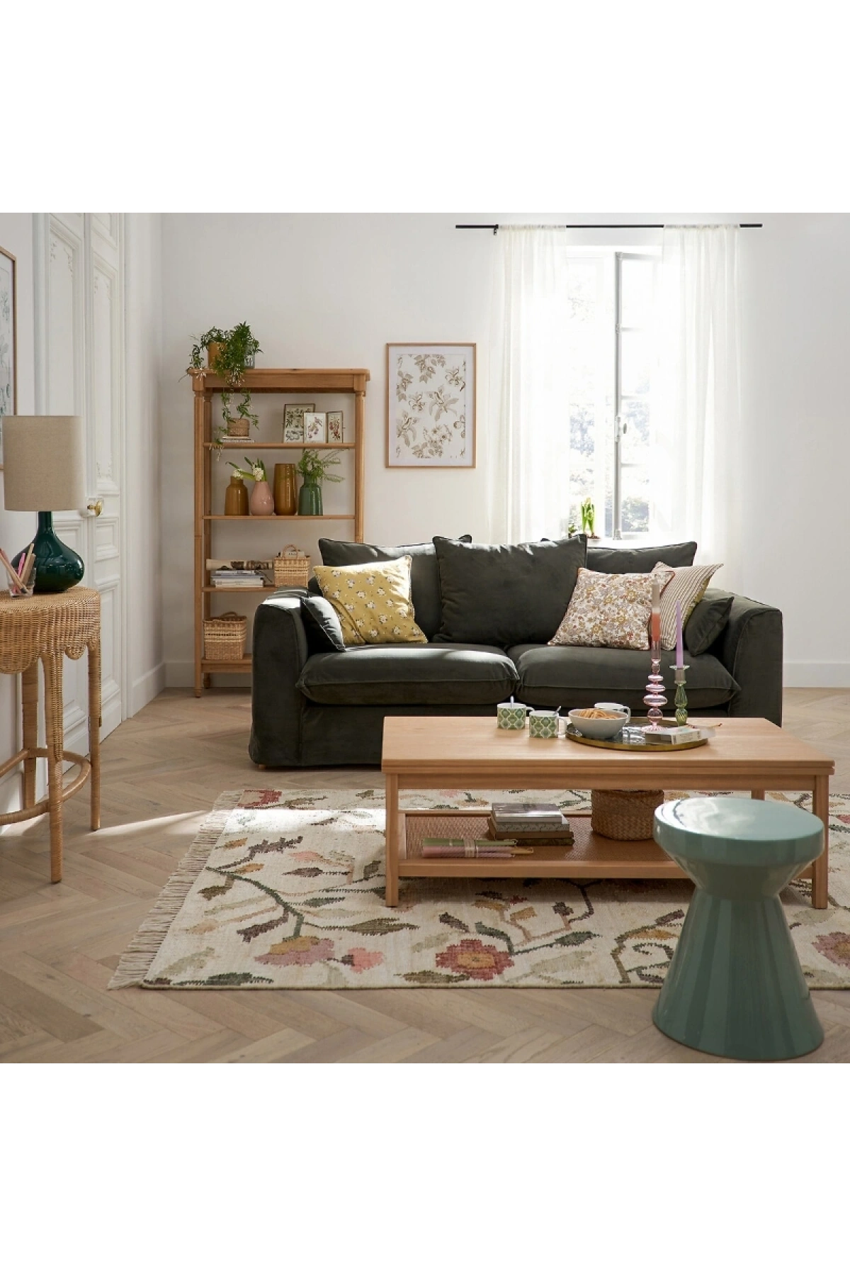 Altea Rattan Detaylı Masif Ahşap Orta Sehpa