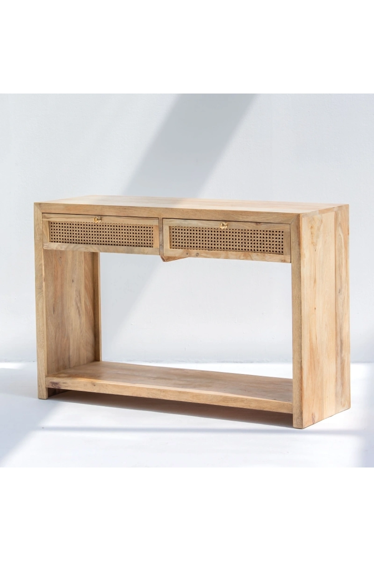 Evora Hazeran Detaylı Masif Ahşap Dresuar