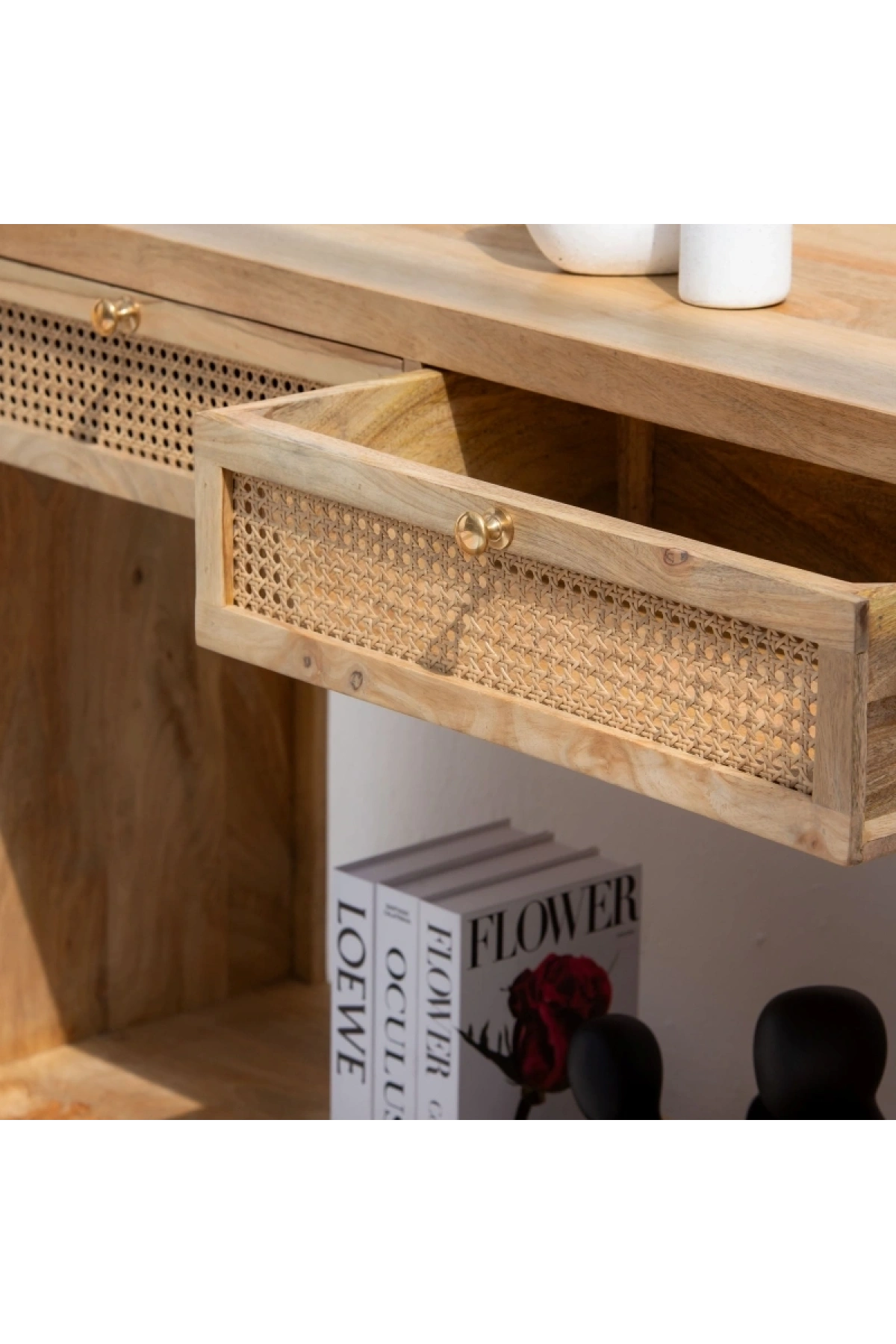 Evora Hazeran Detaylı Masif Ahşap Dresuar