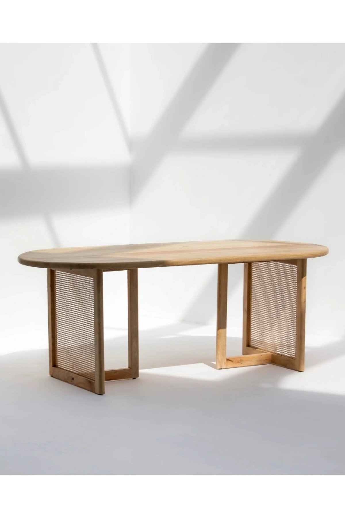 Evora Masif Ahşap Hazeran Detaylı Yemek Masası