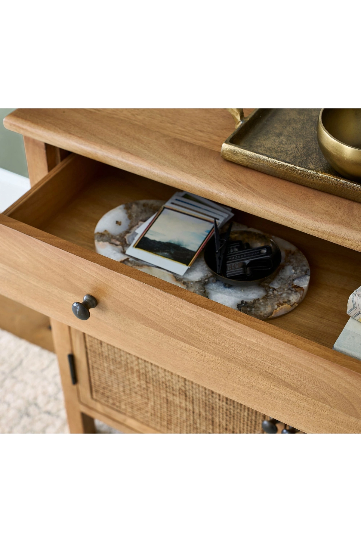 Rattoria Masif Ahşap tek çekmeceli büfe dolap