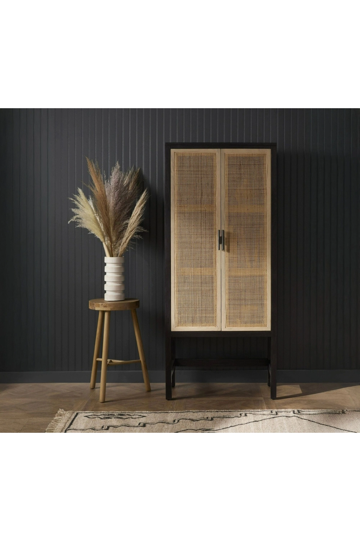 Noir Masif Ahşap Rattan Detaylı Büfe Dolap