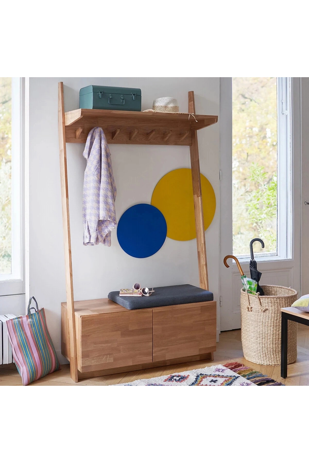 Ahşap çift kapaklı puf / minder detaylı vestiyer, portmanto