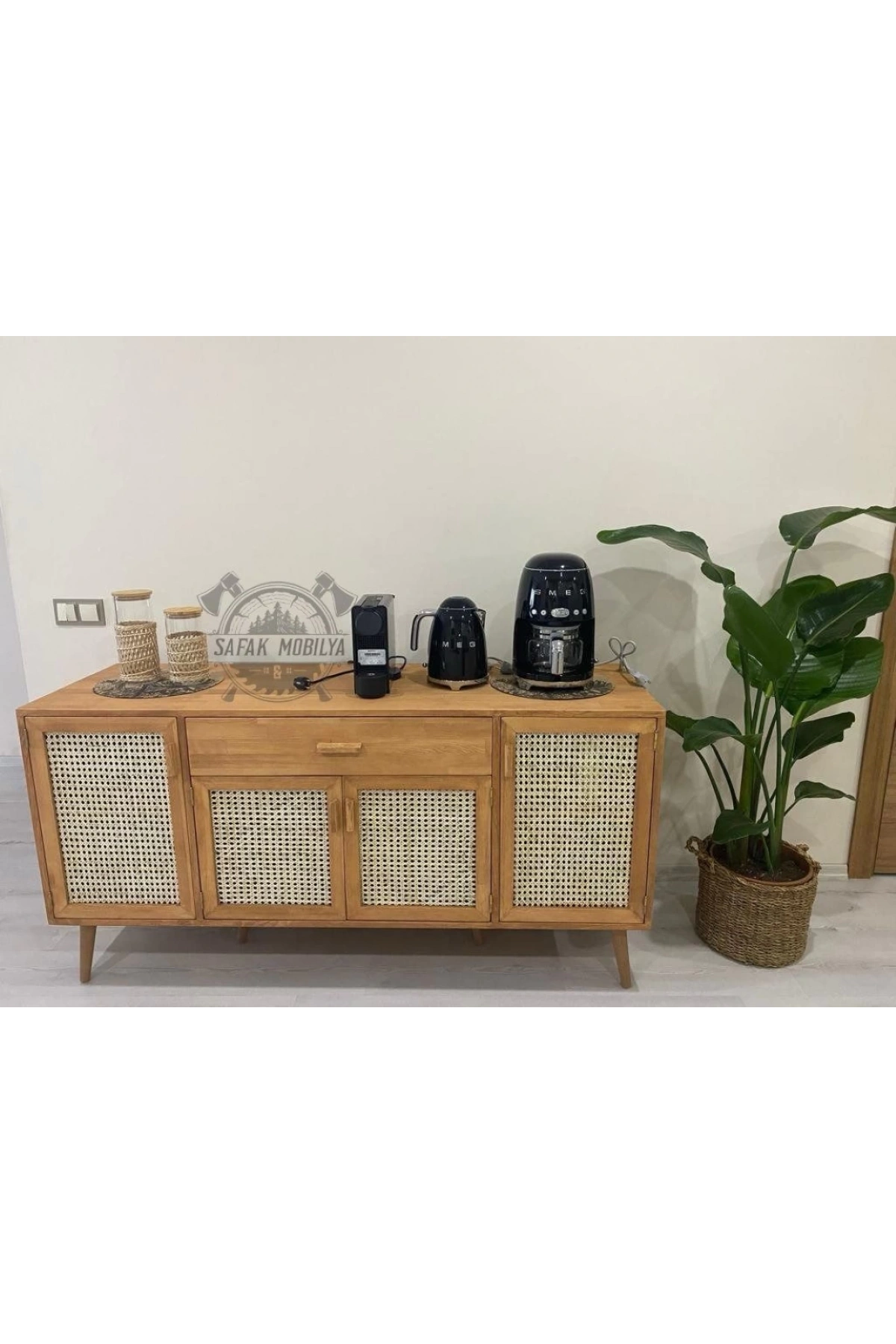 Ahşap doğal bambu hazeranlı masif konsol büfe