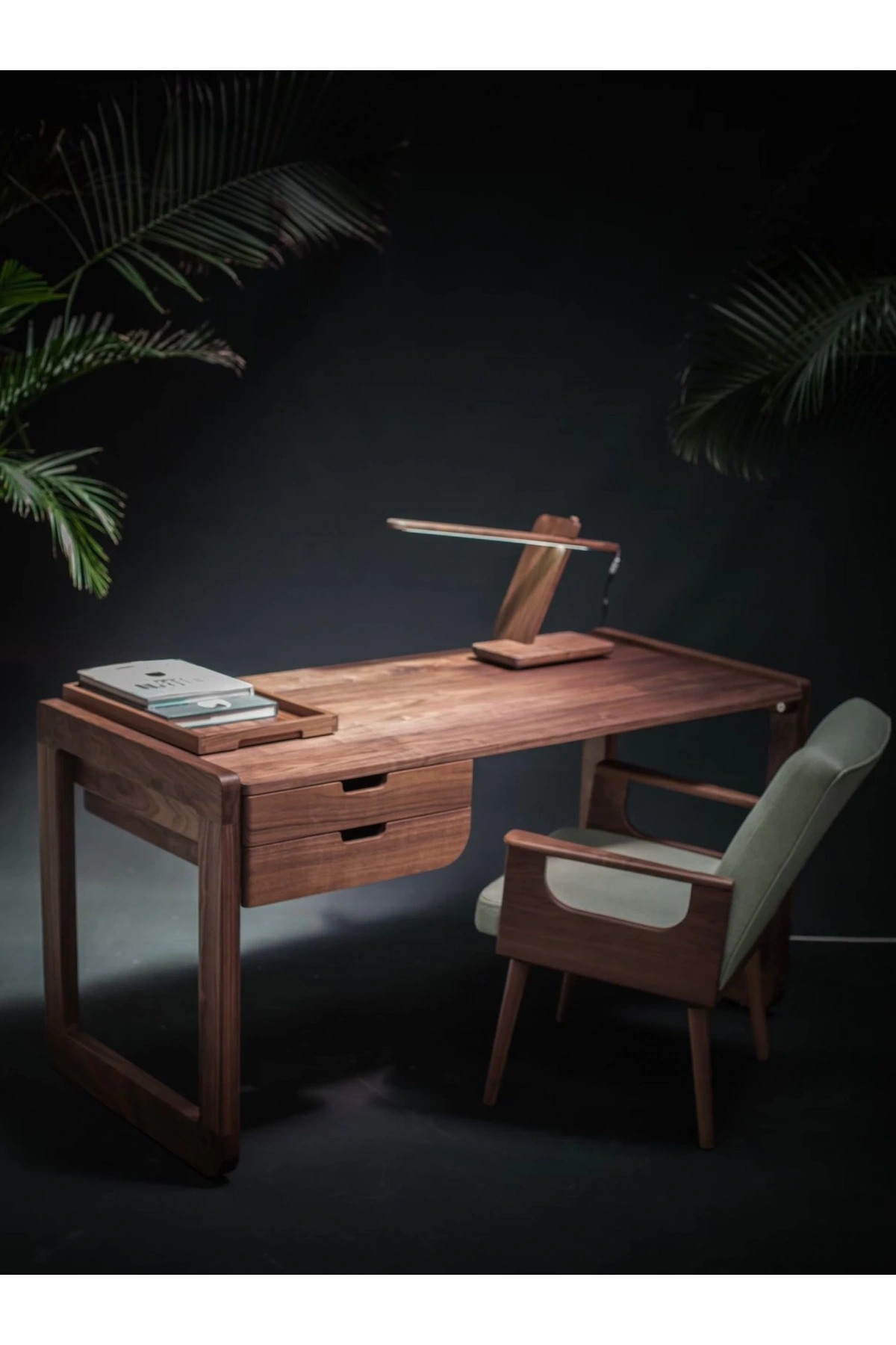 Tavolo da lavoro rustico moderno in massello di legno