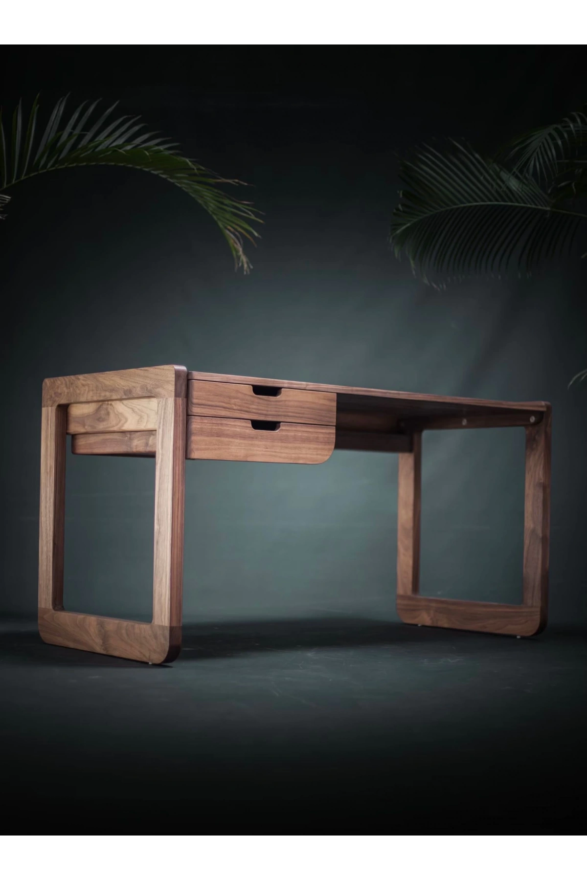 Tavolo da lavoro rustico moderno in massello di legno