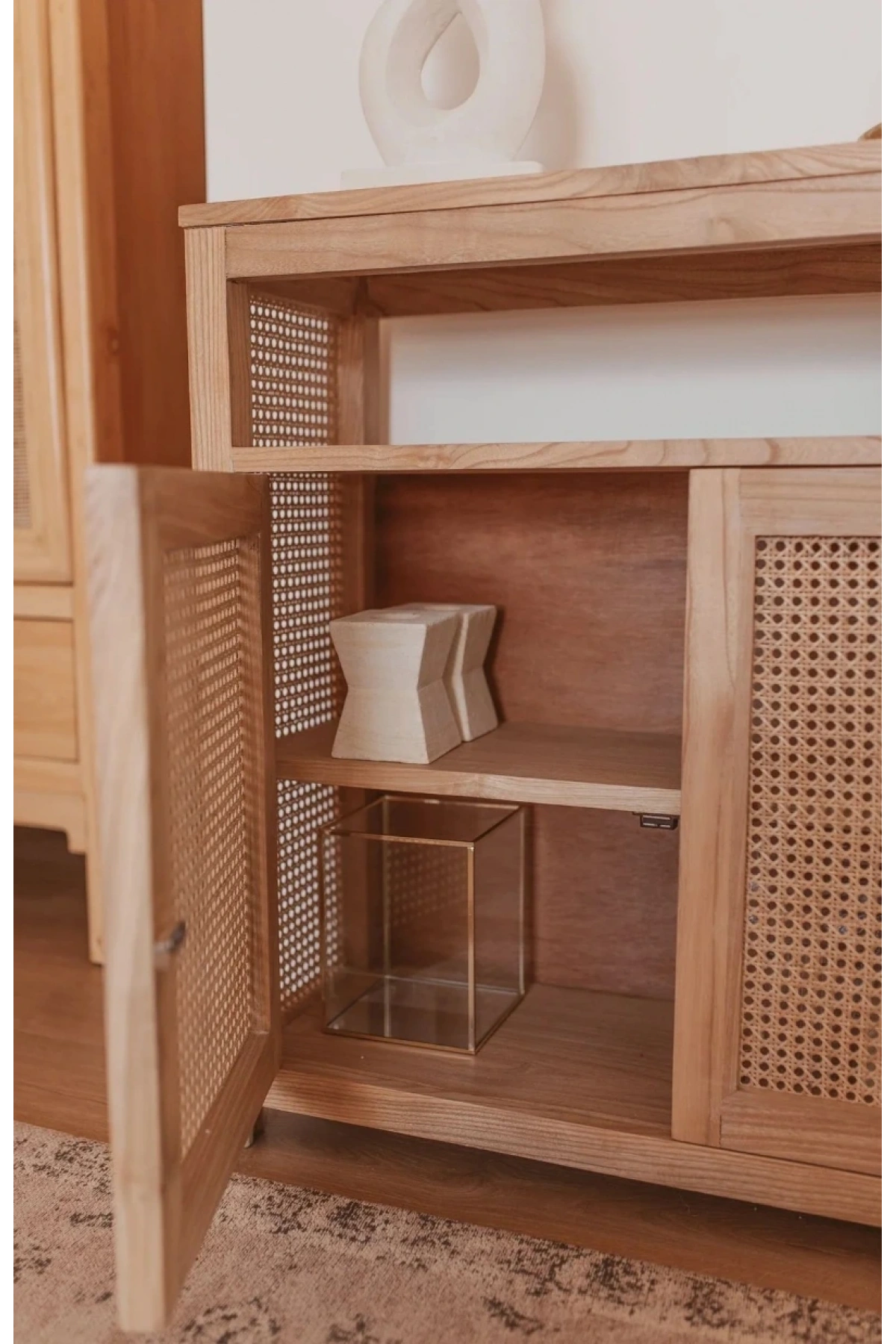 Dublin Bambu Hazeran Detaylı Masif Ahşap Konsol, Büfe