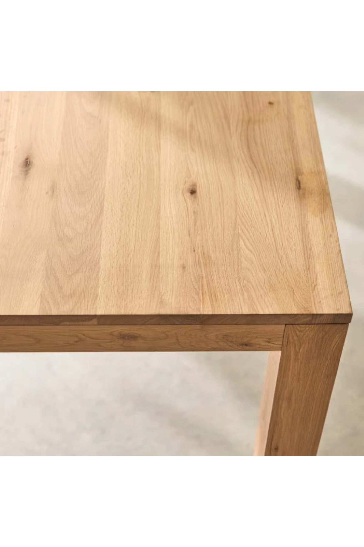 Mesa de comedor de madera maciza Eden