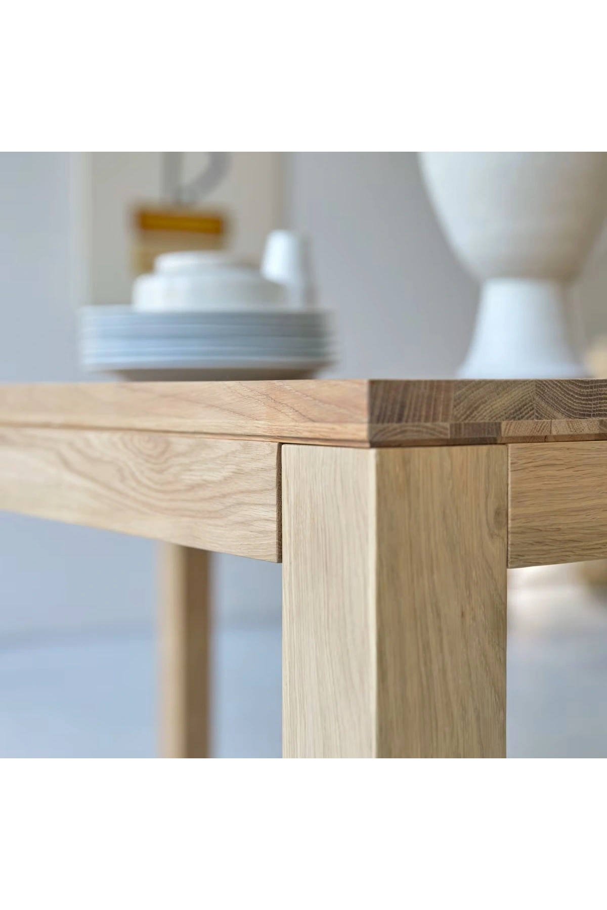 Mesa de comedor de madera maciza Eden