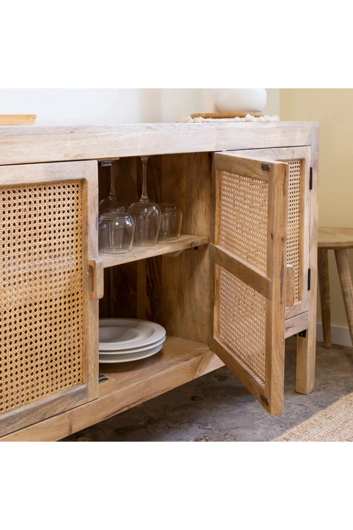 Mango Model Masif Ahşap Hazeranlı Konsol