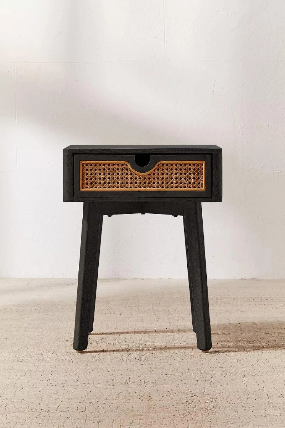 Hazeran Detaylı Masif Ahşap Darkness Siyah Komodin 45x55x35 cm