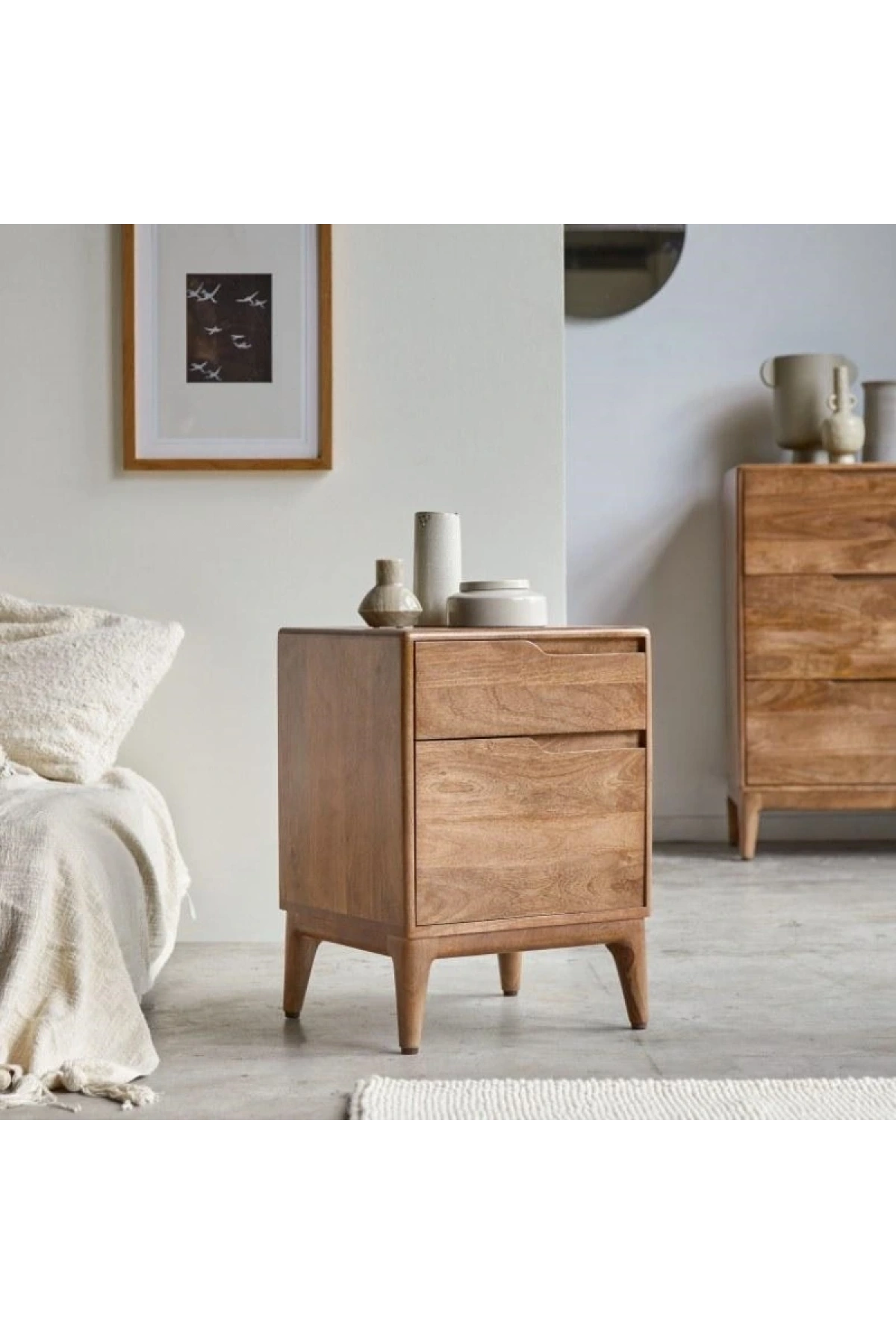 Gabrielle Masif Ahşap Mango Model Komodin