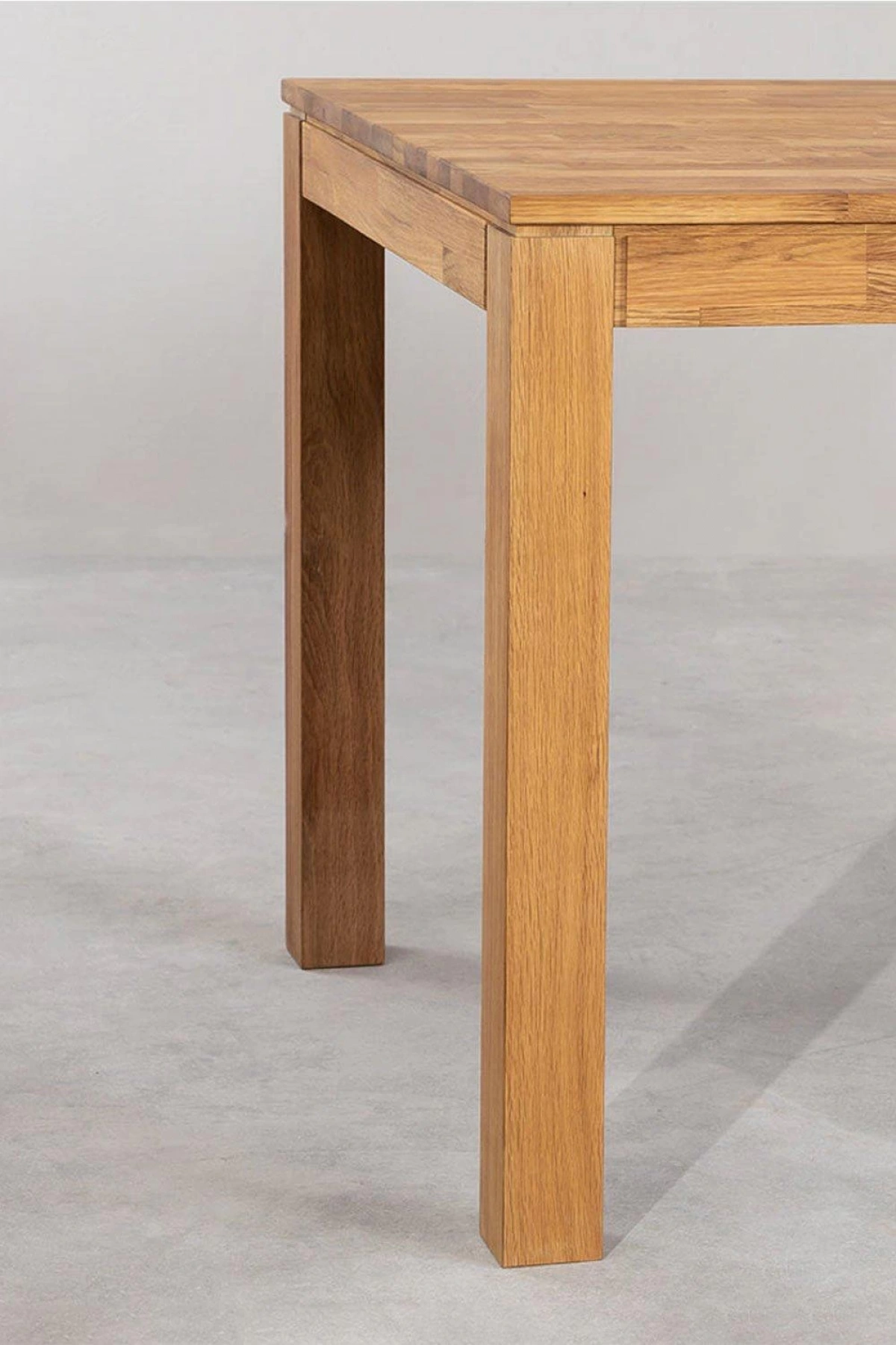 Mesa de comedor rústica de madera maciza