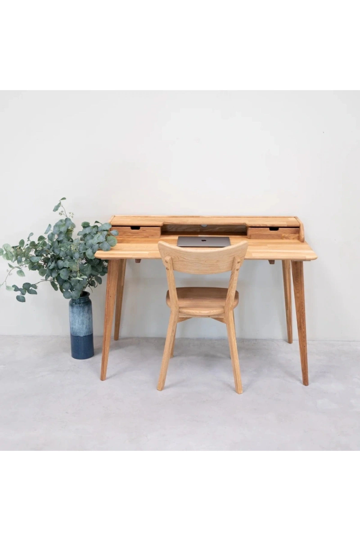 Nordic Mini Çekmece Detaylı Masif Ahşap Çalışma Masası